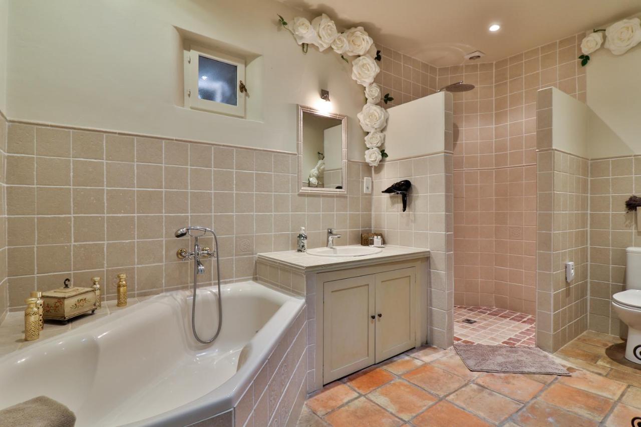 Gite Des Carmes And Spa เลอ ตอร์ ภายนอก รูปภาพ