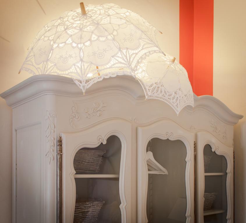 Gite Des Carmes And Spa เลอ ตอร์ ภายนอก รูปภาพ