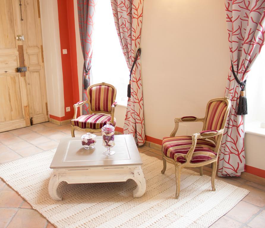 Gite Des Carmes And Spa เลอ ตอร์ ภายนอก รูปภาพ